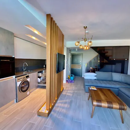 Nautilus Unique Apartment